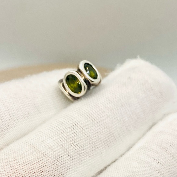 EUC Pandora 790311GCZ Sterling Silver w/ Green Zirconia Oval Lights Bead - Picture 3 of 9